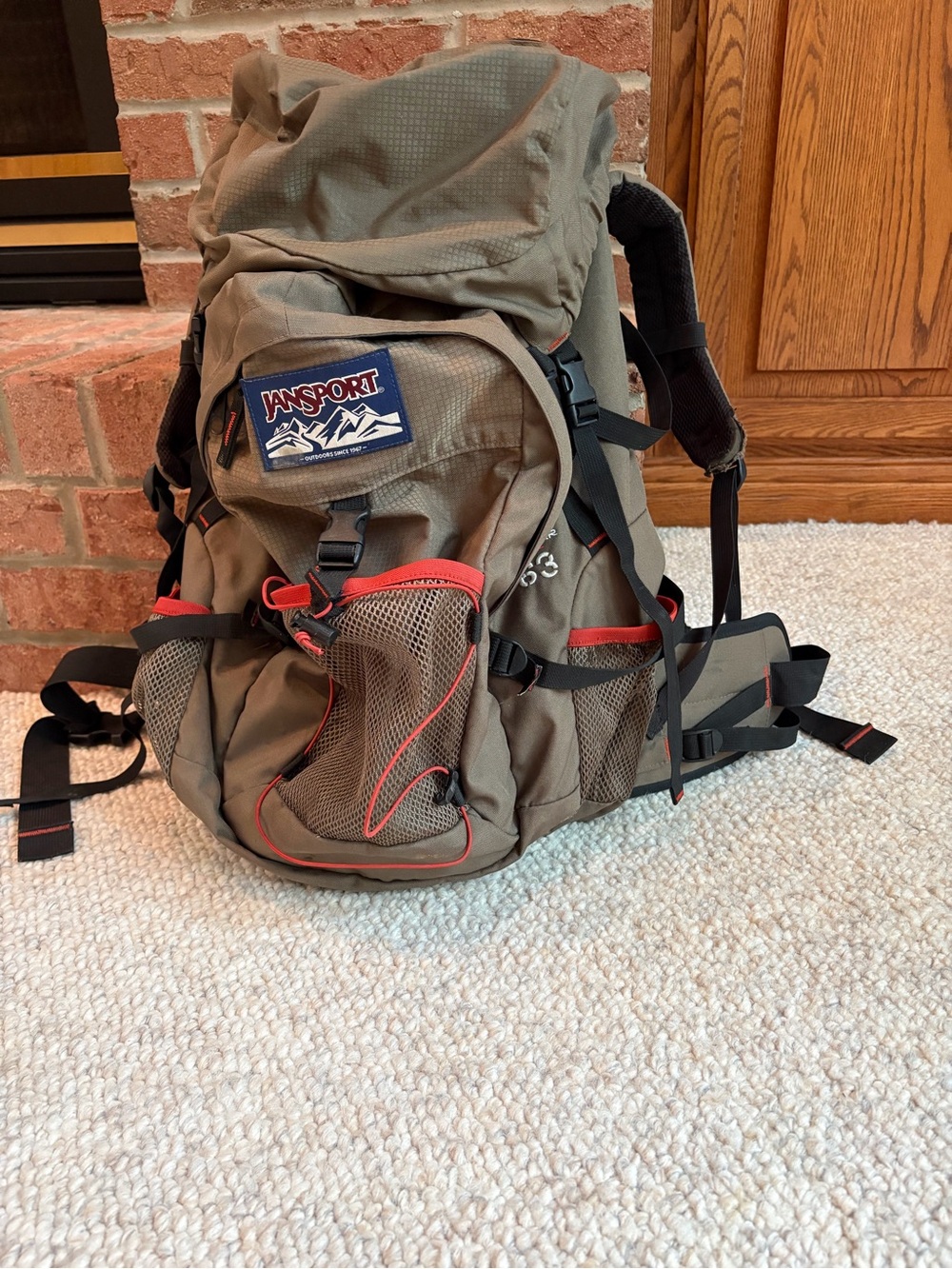 Jansport Grizzly Bear 63 Liter Backpack